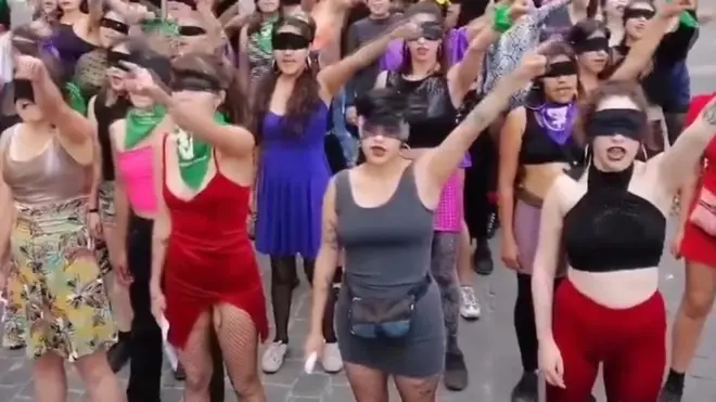 "ليست غلطي ولا أين كنت ولا ما ارتديت"