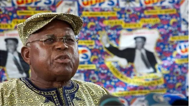Etienne Tchisekedi, umukuru w'umugambwe UPDS yagarutse mu gihugu ciwe ca Congo inyuma y'imyaka ibiri agiye kwivuza mu Bubiligi