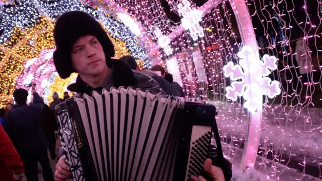 В конце 2016 года более 70% россиян заявили, что довольны жизнью