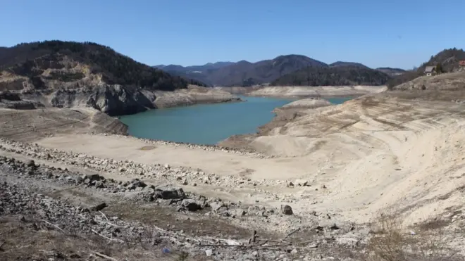 Ovako je jezero izgledalo nakon pražnjenja vode