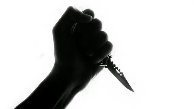 شاب يقتل والدته وشرطي مرور في الكويت