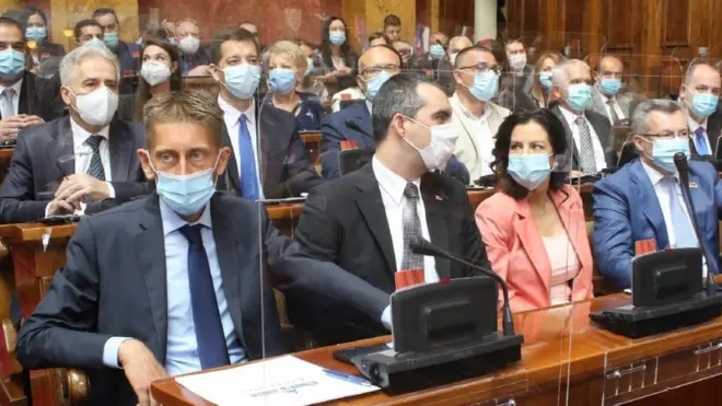 Poslanički klub vladajuće Srpske napredne stranke (SNS)