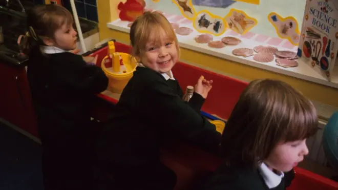 Три девојчице у вртићу