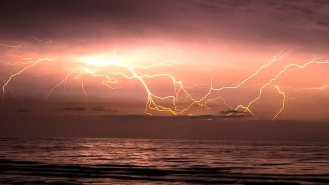 El Relámpago del Catatumbo se manifiesta 297 días al año y posee el récord mundial de la zona con mayor número de centellas por kilómetro cuadrado.