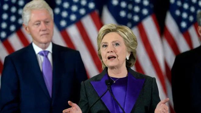 هيلاري كلينتون: تصريحات مدير الاف بي آي تسببت بخسارة الانتخابات