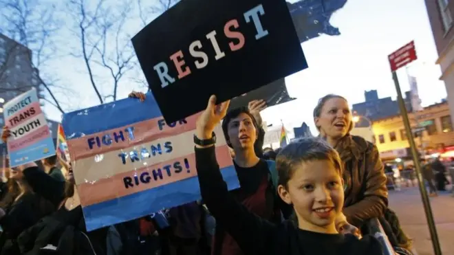 Trans kararına tepki protestosu