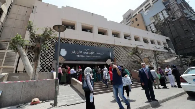 المعهد القومي للأورام بالقاهرة هو القبلة الرئيسية لمرضى السرطان من كافة أنحاء مصر