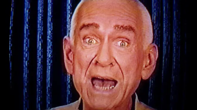 Вође култова попут Маршала Еплвајта, који је подстакао више од 30 следбеника свог култа Небеске капије да се убију, не морају нужно да имају иницијалне убилачке намере