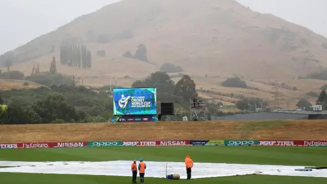 کوئنزٹاؤن میں ہونے والا میچ بارش کی وجہ سے کھیلا نہ جا سکا