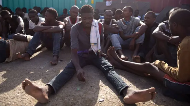 Des migrants africains en Libye, vivant dans des conditions difficile (illustration).