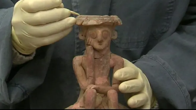 Ізраїльські археологи знайшли статуетку, якій 4000 років і яка нагадує відому скульптуру Родена "Мислитель".