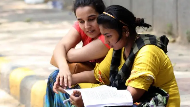 सुप्रीम कोर्ट ने सिविल सेवा की परीक्षा को स्थिगित करने से इनकार किया