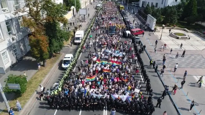 У Києві "Марш рівності" традиційно охороняє величезна кількість правоохоронців