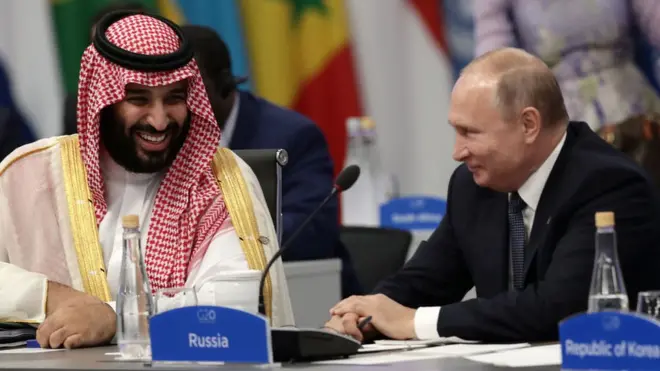 توافق بين السعورية وروسيا على خفض انتاج النفط