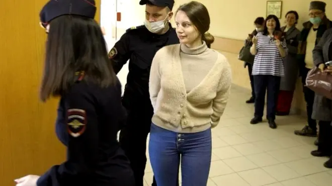 Яна Пинчук в суде