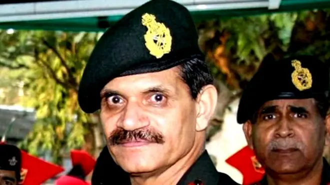 جنرل دلبیر سنگھ نے پاکستانی سرحد سے متصل علاقوں میں بھارتی فوج کی تیاریوں کا جائزہ بھی لیا ہے