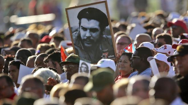 古巴民众纪念切·格瓦拉去世50周年