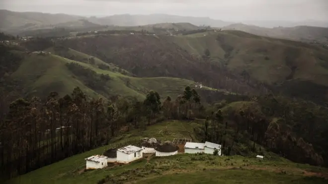 La famille de fermiers blancs nie les accusations