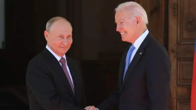 Putiiniifi Joo Baayidan