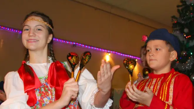 Деревянные ложки - традиционный русский музыкальный инструмент