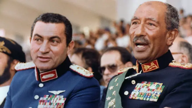 تقول الوثائق إن السادات ناقش مع مبارك كيفية الاحتفال باستعادة سيناء يوم 25 أبريل 1982