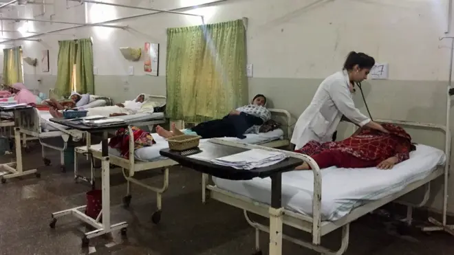 سنہ 2010 میں مختلف ملکوں میں زچگی کے دوران ماؤں کی اموات کی شرح کم کرنے کے لیے وومن ٹرائل کے نام سے تجربہ شروع کیا گیا