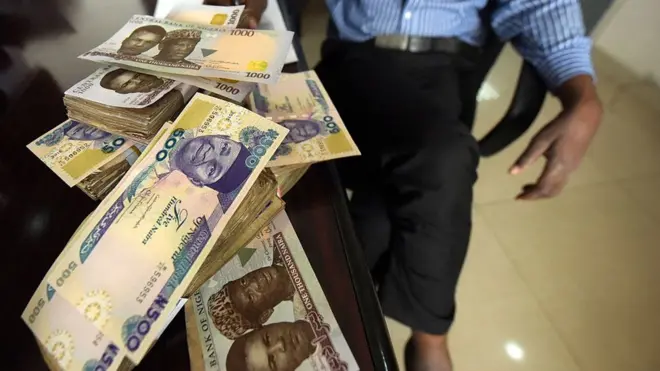 Nigerian workers don dey ask government to increase dia salary for some time now