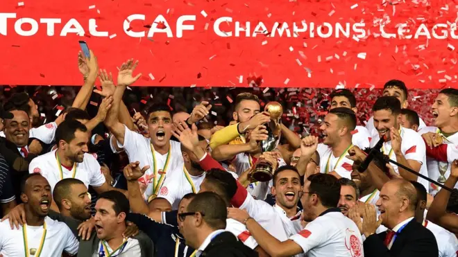 ሞሮካዊት ክለብ ወይዳድ ካዛብላንካ ንግብጻዊት ክለብ ኣል ኣህሊ ብምስዓር ናይ 2017 ውድድር ቻይምፕዮንስ ሊግ ኣፍሪቃ ዋንጫ ወሲዳ