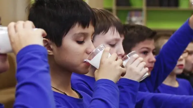 పాలు, పిల్లాడు, బాలుడు