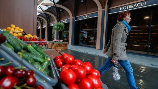 Россияне продолжают экономить на продуктах