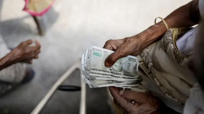 कोरोना पेंशन