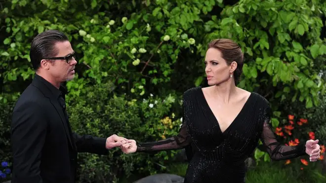 Brad Pitt dan Angelina Jolie, salah satu pasangan selebriti yang menyatakan bercerai pada tahun ini.