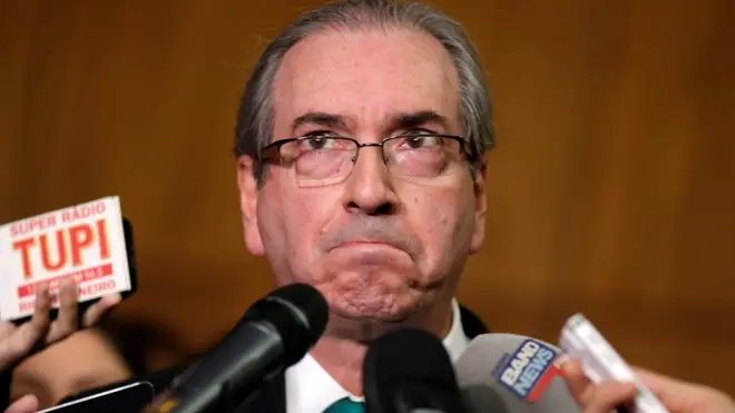 El otrora poderoso congresista brasileño Eduardo Cunha renunció a la presidencia de la cámara de Diputado