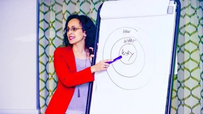 Dr Haarnat leenjii osoo kennaa jirtuu