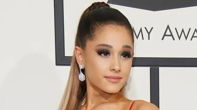 Ariana Grande suspendió su gira hasta el 5 de junio tras el ataque.