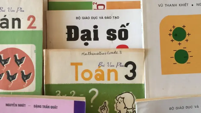 Nhà Xuất bản Giáo Dục là cơ sở độc quyền soạn và in sách giáo khoa cho các trường sử dụng