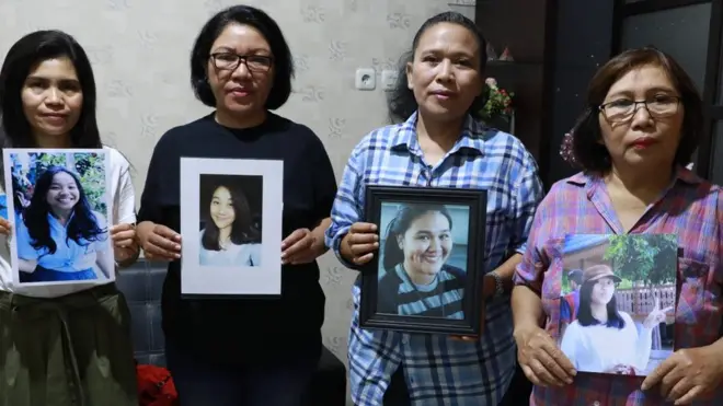 Setahun berlalu, para ibu masih mencari keberadaan anak mereka yang hilang di Desa Jono Oge.