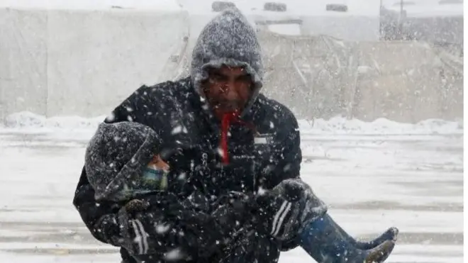 العاصفة الثلجية في لبنان أودت بحياة 7 لاجئين سوريين