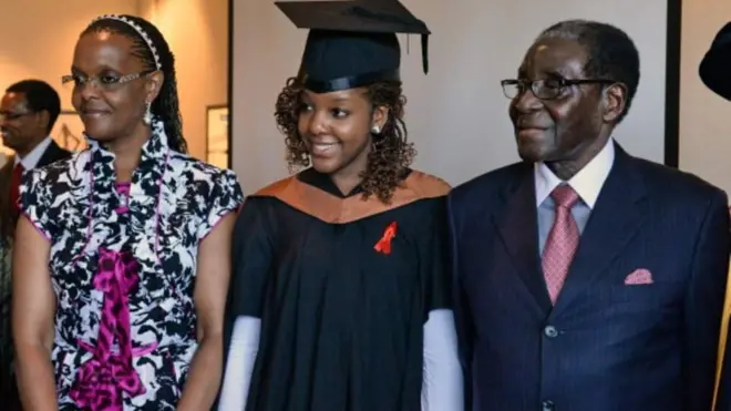 Bi Chikore alihitimu katika chuo kikuu Singapore