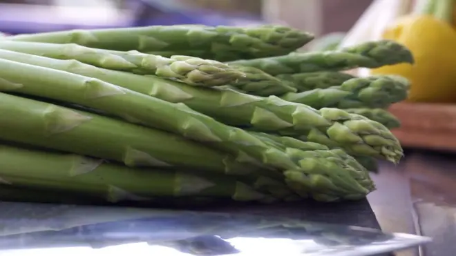 Де і як росте українська спаржа?