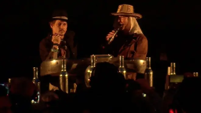 "Kapan terakhir kali seorang aktor membunuh seorang presiden?" tanya Johnny Depp.