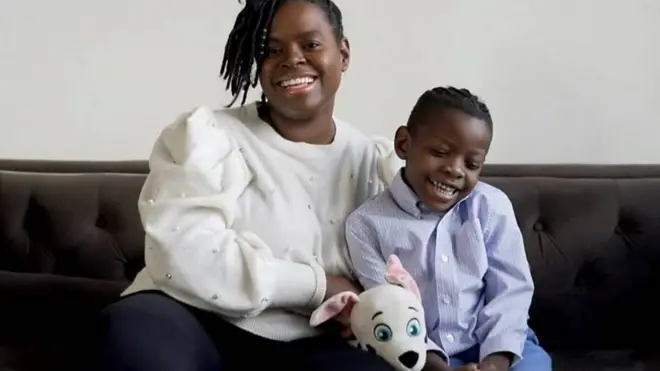 Zašto se crnci u Americi kažnjavaju zbog njihove kose