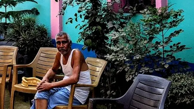 جاوید اور مشتاق کے والد محفوظ عالم