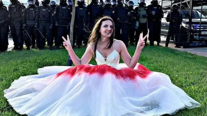 Инна Зайцева стала одним из символов белорусского протеста, уехала в Украину и теперь опасается быть депортированной оттуда