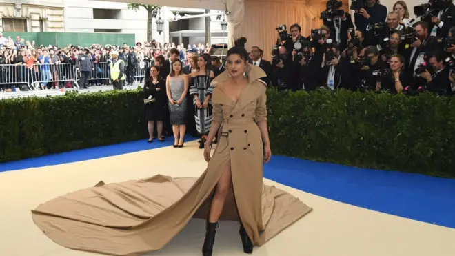 انڈیا میں منگل کی دوپہر تک پریانکا کے بارے میں تقریباً 16 ہزار ٹویٹس کی جا چکی تھی