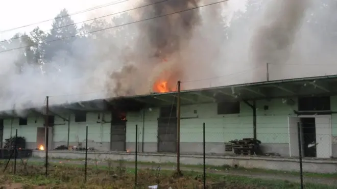 Горящий склад до главного взрыва