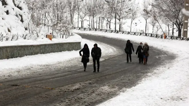 برف در تهران