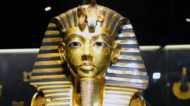 قرن على اكتشاف توت عنخ آمون: "الفرعون الوفي لبلاده آلاف السنين"