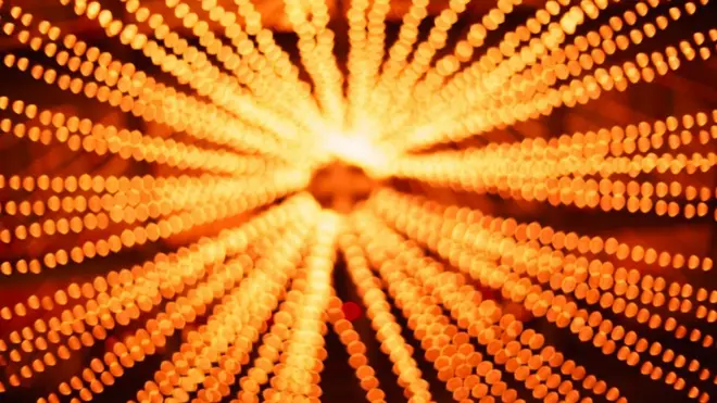 Pertahanan-siber menjadi semakin penting bagi pemerintahan dan bisnis swasta.