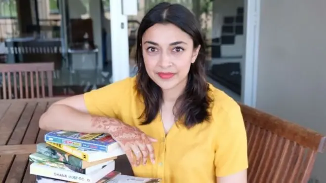 슈브넘 칸은 어느 날 자신의 사진이 가짜 이름과 가짜 신분으로 광고에 사용되고 있는 것을 발견했다